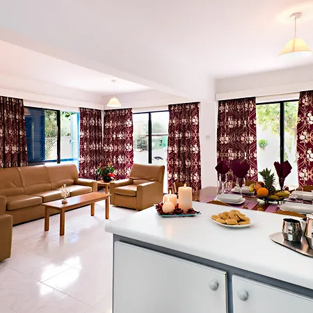 Sunlight Apartment Klorakas